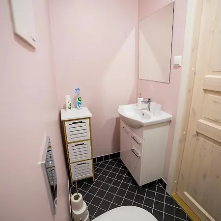 Lejlighed Enjoy Easy Living In Recently Renovated Studio *
